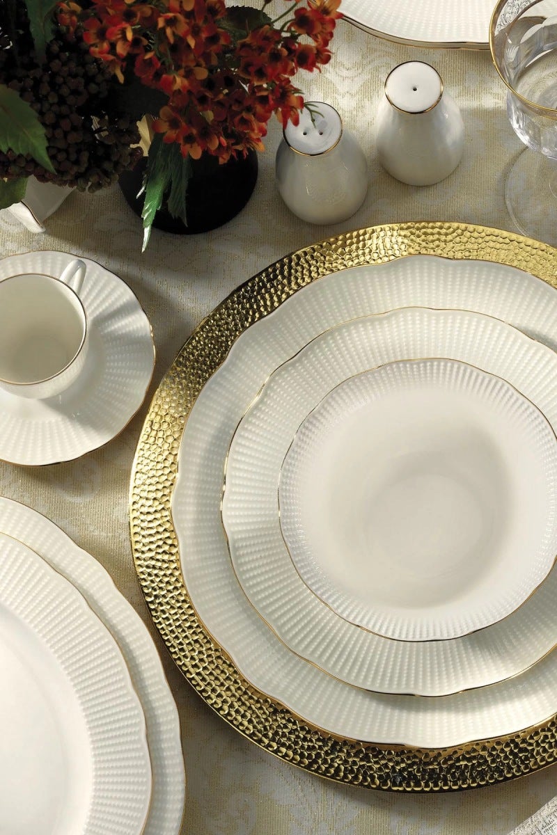 KUTAHYA PORCELAINE BONE ILAY Service liseré doré de table 6 personnes 80 pièces - 80 Parca 12 kisilik yemek takimi gold