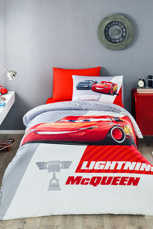 ÖZDILEK CARS PISTON CUP  Disney Parure de lit renforcé enfant 1 personne ÖZDILEK CARS PISTON CUP Tek kişilik Disney lisanslı çocuk ranforce nevresim takımı  ÖZDILEK CARS PISTON CUP Disney Kinderbettwäschegarnitur 1 Person  