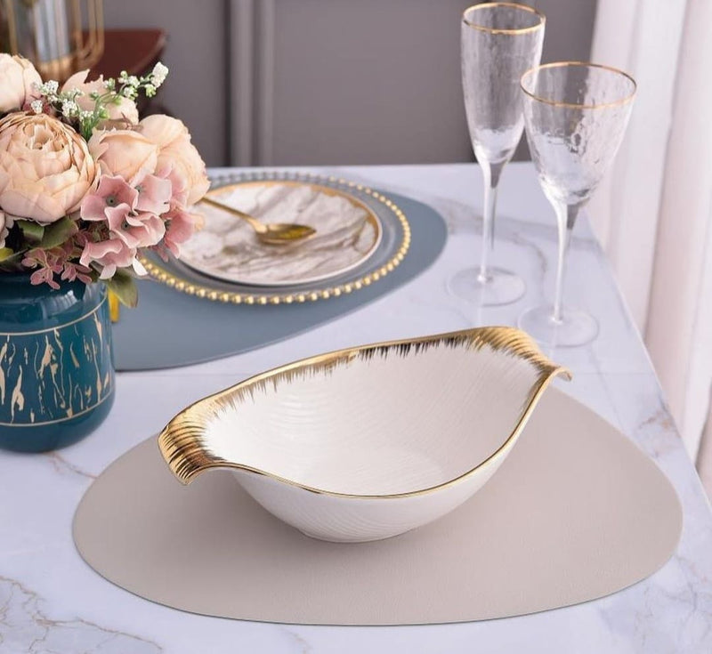 TREND HOME BOWL Tiefer Servierteller aus goldweißem Porzellan 37 cm